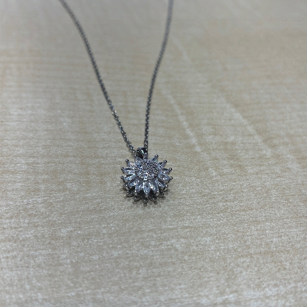 Rotating Silver Zirconia Lotus Flower Vintage Necklace